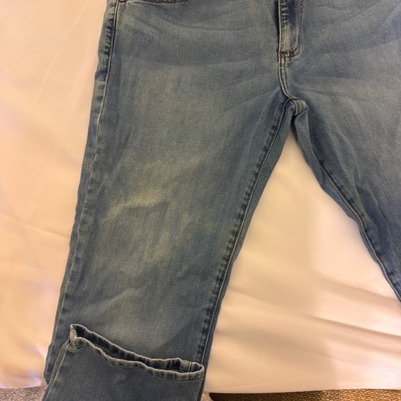 Wrangler Men Regular‎ Straight Leg Light Wash Denim Jeans Casual Comfort 34x33 - Picture 4 of 13